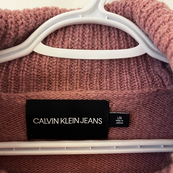 Sweater - Picture 2 of 2